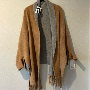 Crosstree Lane Shawl, poncho, wrap with fringe Grey/Tan One Size
